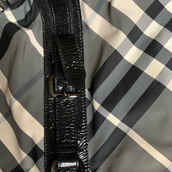 Large Burberry tote - Picture 10 of 16